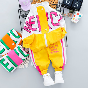 Nouvelle collection automne 2020 : Ensemble de survêtement décontracté à manches longues avec fermeture éclair et lettres, pour bébés et jeunes enfants (garçons et filles) - Vente en gros - Product Image 3