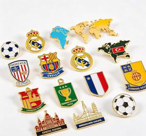 Pins de solapa de metal esmaltado personalizados, insignias de recuerdo para eventos deportivos, copas del mundo, pins de solapa de metal esmaltado duro y blando - Product Image 1