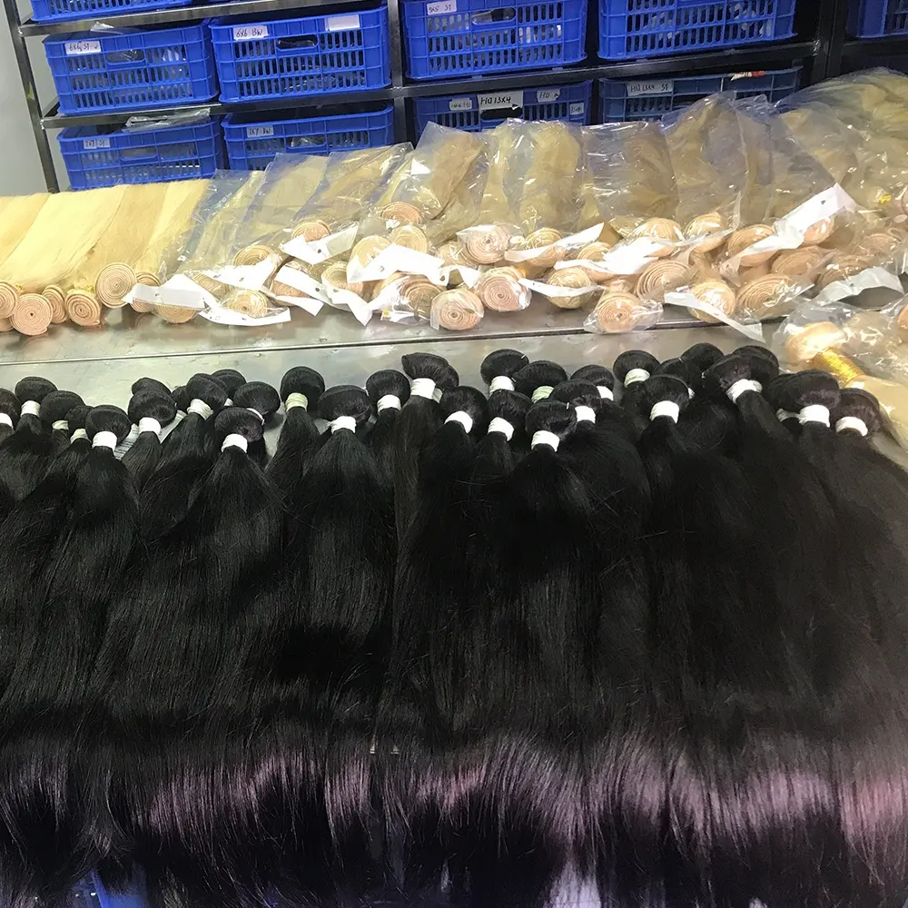 Capelli umani peruviani naturali all'ingrosso Dubai, Bundle di capelli peruviani vergini di Remy, capelli umani di estensione dei capelli vergini peruviani di grado 10a