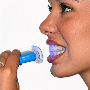 Kit de Blanqueamiento Dental Bluebay con Luz Láser Ultravioleta LED Azul, Herramienta Multiusos de Grado Alimenticio con Accesorios - Product Image 4