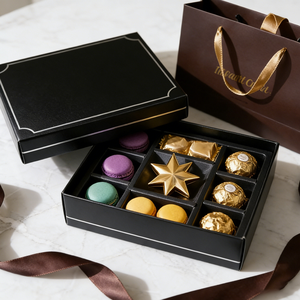 Boîte à bonbons en papier personnalisable Petite fleur Emballage de chocolat élégant en relief pour les mariages et les fêtes pour les faveurs de gelée Boîte dossier - Product Image 6