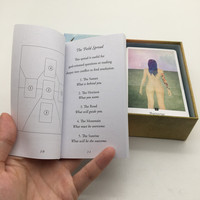 Cartes de tarot personnalisées imprimées en couleur pure sur boîte haut de gamme pour un jeu complet de cartes de tarot et un guide