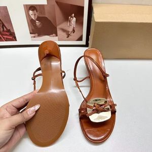 Chaussures élégantes pour femmes, mules à talons chaton, chaussures basses - Product Image 3