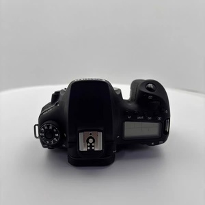 Cámara DSLR <span class=keywords><strong>EOS</strong></span> <span class=keywords><strong>90D</strong></span> de Segunda Mano - Video HD de 8MP, Lente F1.8, Incluye Batería y Cargador - Product Image 4