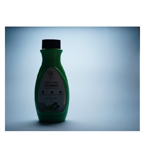 Lotion corporelle naturelle au concombre pour une hydratation intense et une nutrition de la peau, formule légère, non grasse et douce pour les soins quotidiens de la peau - Product Image 2