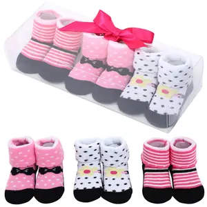 Mignon dessin animé couleur unie à pois bébé chaussettes lettre rayé arc bébé chaussettes coffret cadeau