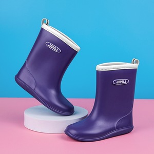 Chaussures <span class=keywords><strong>de</strong></span> <span class=keywords><strong>pluie</strong></span> pour enfants japonais chaussures d'eau légère pour filles <span class=keywords><strong>de</strong></span> la maternelle bottes <span class=keywords><strong>de</strong></span> <span class=keywords><strong>pluie</strong></span> antidérapantes pour bébé école primaire garçons bottes en PVC - Product Image 3