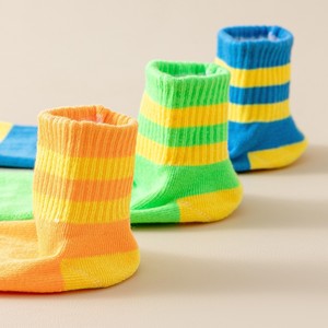 <span class=keywords><strong>Chaussettes</strong></span> antidérapantes d'hiver pour trampoline, mi-mollet, montantes, pour centres d'éducation préscolaire, conception de logo gratuite, polyester et coton - Product Image 4