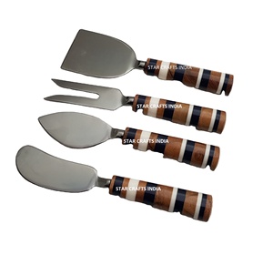 Ensemble de cuisine Epandeur d'ustensiles à fromage en bois et résine Poignée créative et acier inoxydable avec couteau à beurre plaqué argent - Product Image 1