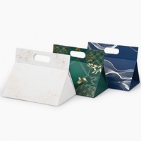 Papier-Magnetbox im Handtaschen-Stil Dreieckige Geschenktüte aus Karton Faltbare Dreieckige Geschenkbox mit Griff
