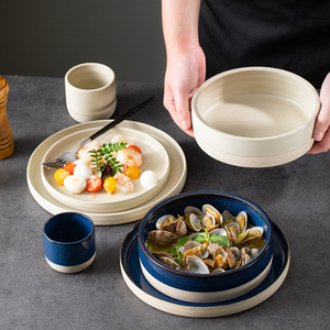Plat de service en céramique bicolore minimaliste, style japonais, <span class=keywords><strong>assiette</strong></span> créative pour salades et plats sautés - Product Image 2