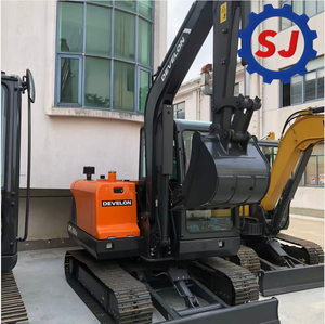 Miniexcavadora Doosan DX60, Peso Operativo de 6 Toneladas, Válvula Hidráulica Kawasaki, Modelo 2022, Cucharón de Excavación con Capacidad de 0.32 m³, Usada - Product Image 3
