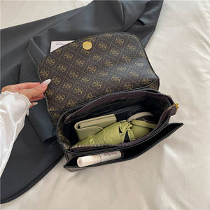 Nuevo Bolso de Hombro de <span class=keywords><strong>Cadena</strong></span> para Mujer <span class=keywords><strong>con</strong></span> Diseño Estampado, Se Puede Usar como Bolso Cruzado - Product Image 2