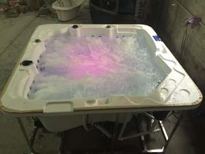 Spa gonflable portable Redetube Hydro Spa, très grand - Product Image 3