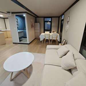 Module Magic, maison préfabriquée extensible en conteneur, petite maison de 2, 3 ou 4 chambres, hauteur 2,4 mètres, maison en conteneur pliable extensible - Product Image 2