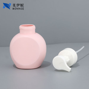 Minnie Pink Oval Foam <b>Pump</b> <b>Bottle</b> 300ml For Cleansing And Bath Use - Product Image 2