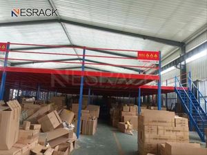 Scaffalatura Industriale a Soppalco in Acciaio per Magazzino con Scala e Piattaforme Multipiano - Soppalco Assemblato - Product Image 2