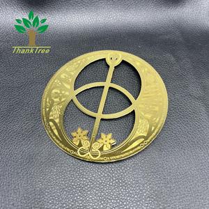 Stock di fabbrica <span class=keywords><strong>souvenir</strong></span> religioso indiano regalo placcato oro albero della vita carta energetica in metallo - Product Image 2