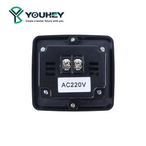 Groupe électrogène 220V à affichage numérique avec temps de fonctionnement élevé GV13T, prises et fiches de tension et de fréquence - Product Image 1