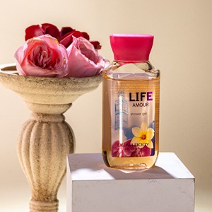 Perfumes para Distribuidores: Bruma Perfumada Enchanting LIFE <span class=keywords><strong>AMOUR</strong></span>, Spray Cautivador para Citas Románticas, Splash Corporal - Product Image 3