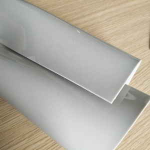 Membrane d'étanchéité VPVC renforcée <span class=keywords><strong>gris</strong></span> <span class=keywords><strong>clair</strong></span> + <span class=keywords><strong>gris</strong></span> double couleur personnalisée matériau <span class=keywords><strong>PVC</strong></span> soudable pour toits durables chinois - Product Image 5