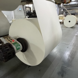 Rouleau de papier enduit de PE imperméable, haute rigidité, 150-320GSM, imprimé sur mesure pour l'emballage alimentaire, vente en gros en usine, commande en gros - Product Image 2