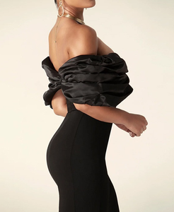 Robe élégante noire en satin pour femme, moulante, mi-longue, dos nu, épaules dénudées, à volants, pour soirée formelle, cocktail, été - Product Image 6