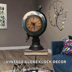 Horloge globe vintage de style américain Weixun A093, en résine, peinte à la main, modèle artistique de personnage de film et de télévision, décoration de maison, bureau - Product Image 2