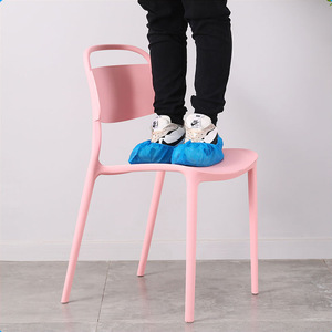 Muebles modernos para comedor Silla de plástico Restaurante barato Ocio Café Silla de plástico para comedor apilable - Product Image 2