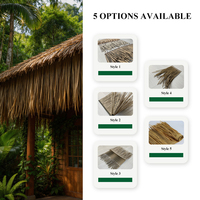 Panneaux de toiture en chaume artificiel, chaume synthétique, aspect naturel, PE résistant aux UV, structure durable, taille personnalisée pour la toiture des complexes hôteliers