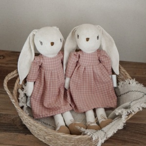 Vente en Gros Accessoires de Poupée <span class=keywords><strong>Lapin</strong></span> Coréen Mignonne Jupe Peluches pour Cadeaux d'Anniversaire Filles Confortable Coton Bébé <span class=keywords><strong>Lapin</strong></span> - Product Image 4