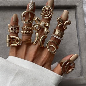 Fashion <b>Rings</b> For Women Gold Tone Bowknot Design Party Jewelry <b>Statement</b> <b>Rings</b> Stainless Steel Lightweight Luxury Style - Product Image 1