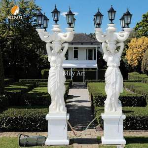 Statue de lampe de dame en marbre blanc sculptée à <span class=keywords><strong>la</strong></span> main de taille réelle pour <span class=keywords><strong>la</strong></span> décoration extérieure de villa de manoir - Product Image 1