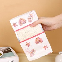 Sacs d'emballage en papier kraft imprimés sur mesure à fond plat avec fenêtre transparente, pochettes en papier à huit côtés scellés pour l'emballage alimentaire