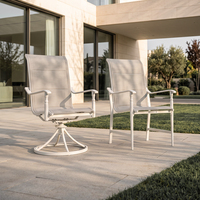 Ensemble de salle à manger d'extérieur J&M 4 pièces en fer forgé, table de café durable et chaises de patio avec plateau en verre