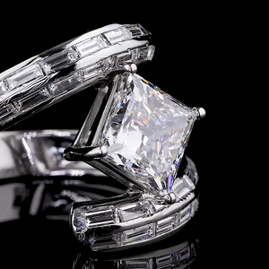 แหวนเพชรรูปมงกุฎเกลียวทอง14K/18K - Product Image 3