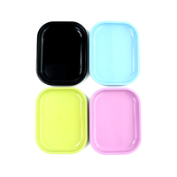 RTS Smoke Shop Vente en gros Plateau à roulettes en métal noir de couleur unie avec couvercle 18x14cm Kit d'accessoires à rouler pour fumeurs