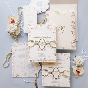 Cartes d'invitation de mariage personnalisées sculptées en relief avec un design personnalisé, papier coton, estampage à chaud dorée - Product Image 1