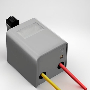 Interrupteur de Retournement et de Commutation Avant/Arrière pour <span class=keywords><strong>Moteur</strong></span> <span class=keywords><strong>Triphasé</strong></span>/Monophasé HY2-20 - Product Image 1