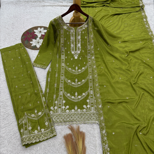 Ensemble Anarkali brodé vert avec dupatta, tenue traditionnelle indienne et pakistanaise pour femme, longueur genou, décontractée, coupe classique, en soie à séchage rapide - Product Image 4