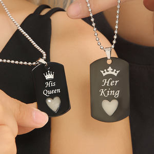 Collar luminoso de acero inoxidable para parejas Love Her King <span class=keywords><strong>His</strong></span> Queen Crown Patrón en forma de corazón Enlace Regalo especial del día de aniversario - Product Image 4