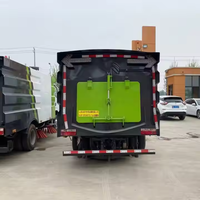 Nouveau produit : Compacteur diesel manuel HOWO 120 CV, petit modèle 4x2, capacité 9000 litres