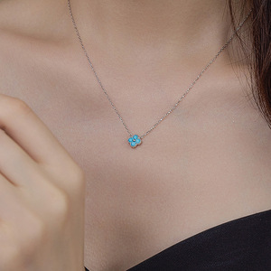 Collar de Plata de Ley 925 con baño de Rodio, con Delicado Trébol de Cuatro Hojas y Circonita, Joyería de Moda para Mujer, Ideal para Bodas - Product Image 4