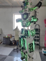 Costume de robot sur échasses LED RGB, tenue de cosplay géante lumineuse pour spectacle de rue, défilé en boîte de nuit, événement, spectacle