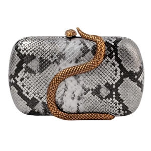 Bolso de mano elegante de piel sintética para mujer, bolso de noche metálico con diseño de serpiente, bolso de hombro con cadena desmontable para salir de noche o fiestas - Product Image 5