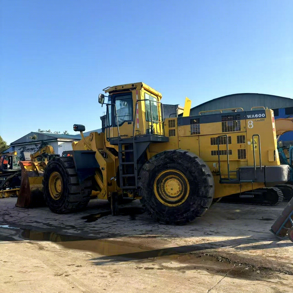 KOMATSU WA600 ホイールローダー コマツWA600-3ホイールローダー 未