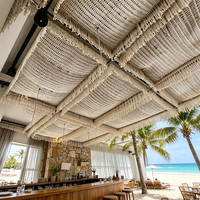 Installation de macramé commercial sur mesure, macramé en coton tissé à la main de grande taille, décoration de plafond pour restaurant en bord de mer