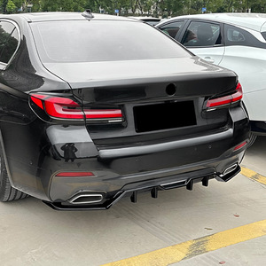 Alerón Trasero para BMW Serie 5 G30 LCI M Sport, Acabado Negro Piano con Textura de Fibra de Carbono, Mate, 2021-2023 - Product Image 1