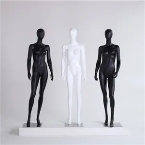 Groothandel Witte Kleur Plastic Vrouwelijke Mannequins Full Body Voor Dummy Mannequin