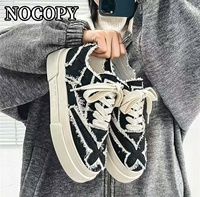 Vente directe usine Nouvelles espadrilles en toile à semelle épaisse, décontractées, à lacets, rehaussantes, motif doodle tendance, toutes saisons